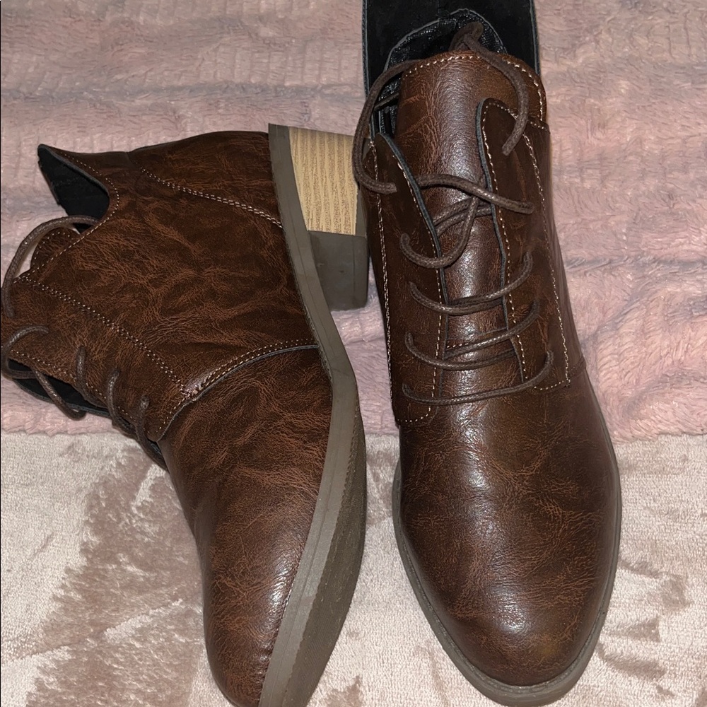 SHEIN Women's Brown Ankle Boots